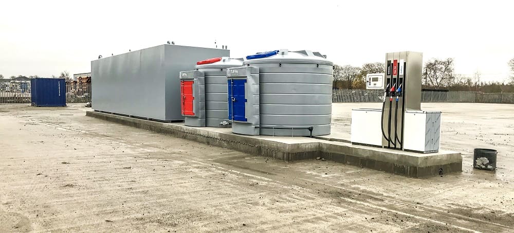 steel vs plastic tanks